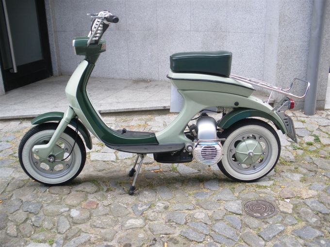 Lambretta LUNA 50 c.c.  (1968)   (Vende-se)